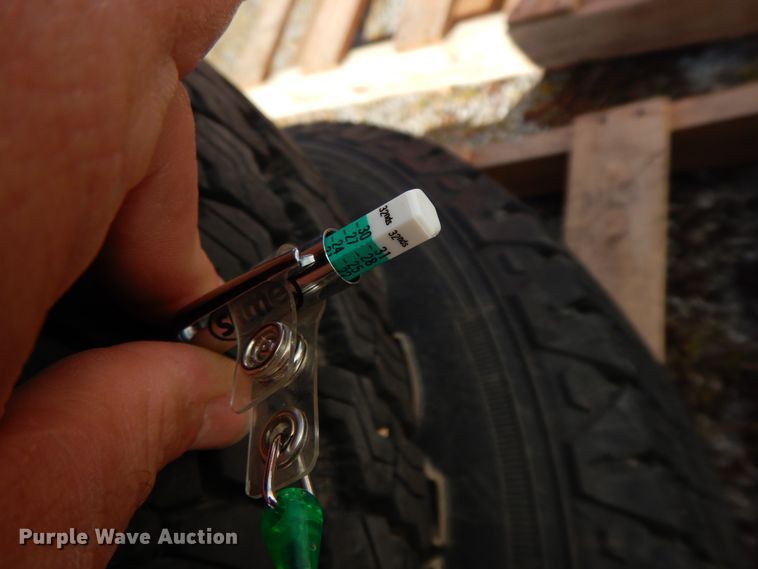 image for item GG9360 (4) tires and wheels