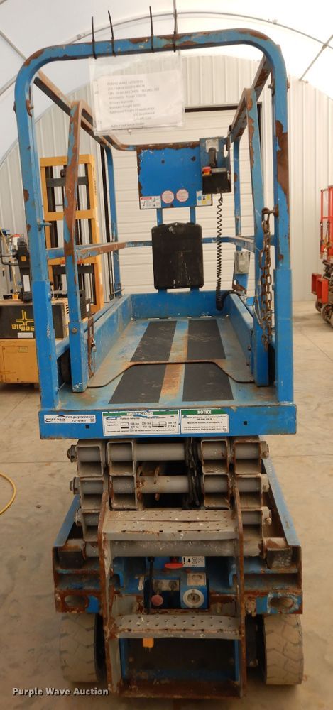 image for item GG9367 2013 Genie GS1930  scissor lift