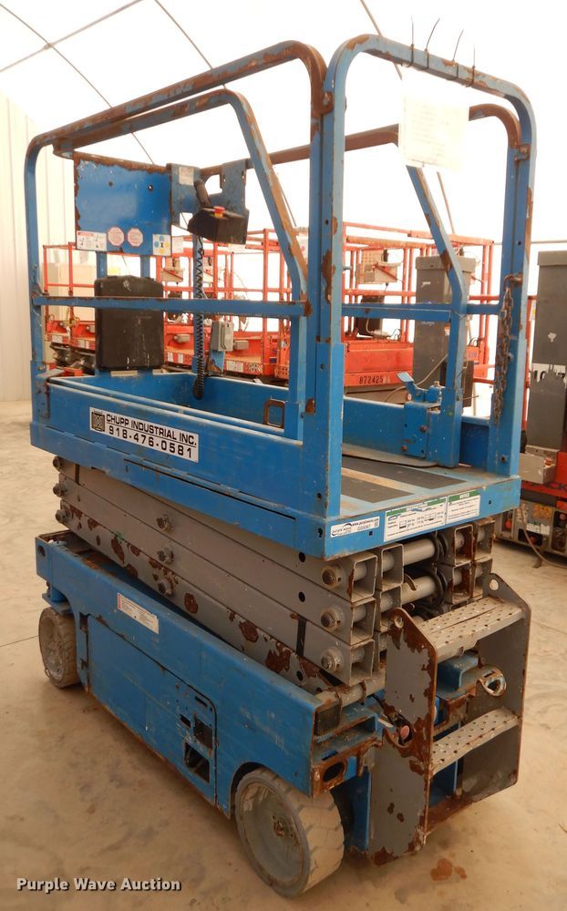 image for item GG9367 2013 Genie GS1930  scissor lift