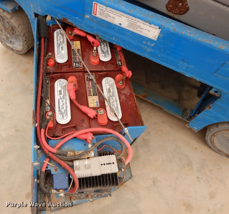image for item GG9367 2013 Genie GS1930  scissor lift