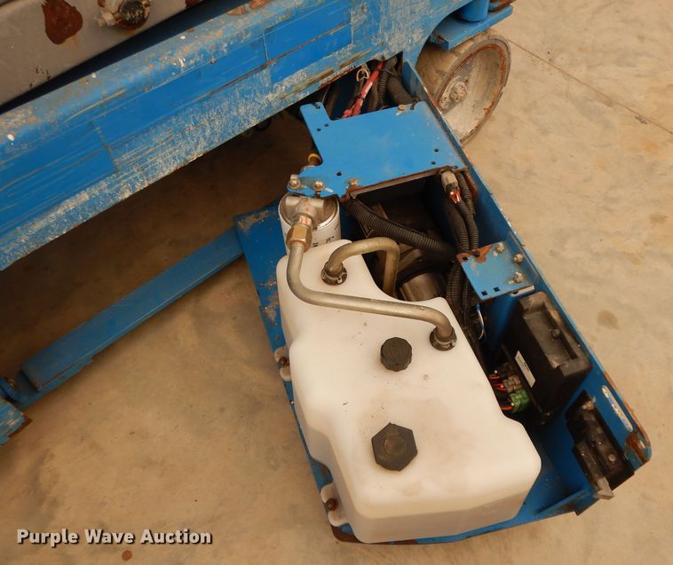 image for item GG9367 2013 Genie GS1930  scissor lift