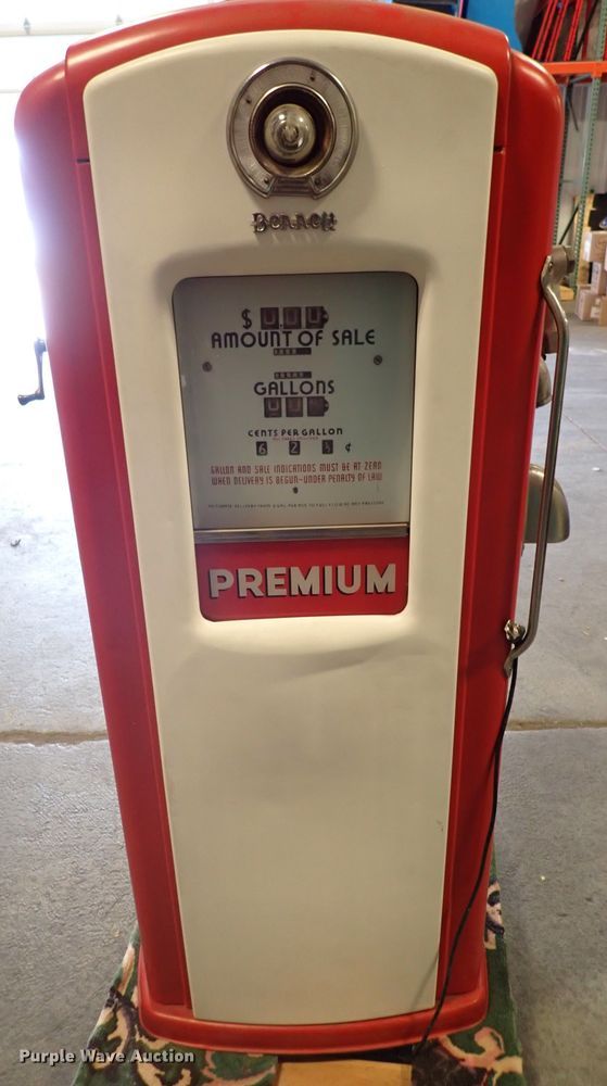 image for item HC9758 Bennett 766 fuel pump