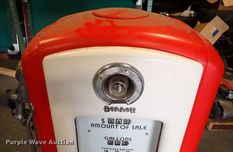 image for item HC9758 Bennett 766 fuel pump