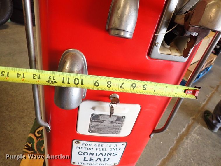 image for item HC9758 Bennett 766 fuel pump