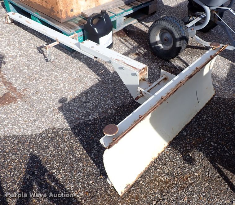 image for item HC9906 Assorted equipment