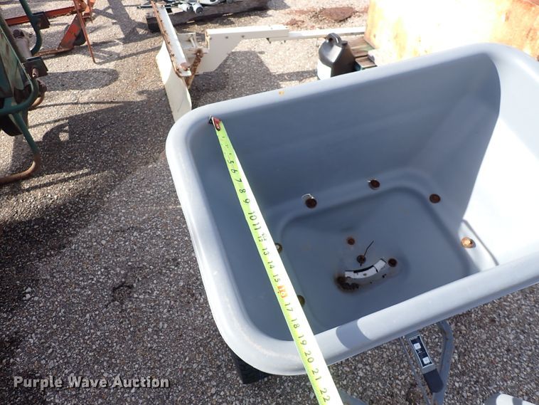 image for item HC9906 Assorted equipment