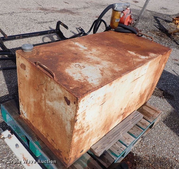 image for item HC9906 Assorted equipment