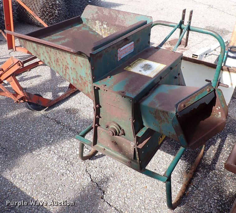 image for item HC9906 Assorted equipment