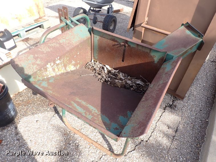 image for item HC9906 Assorted equipment