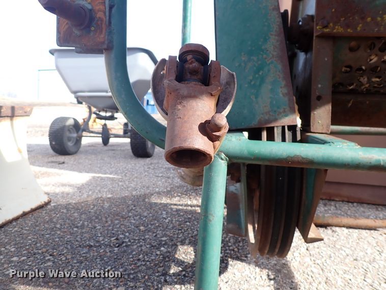 image for item HC9906 Assorted equipment