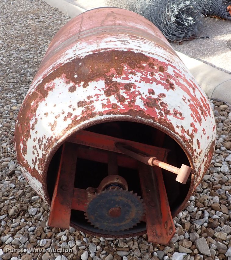 image for item HC9906 Assorted equipment