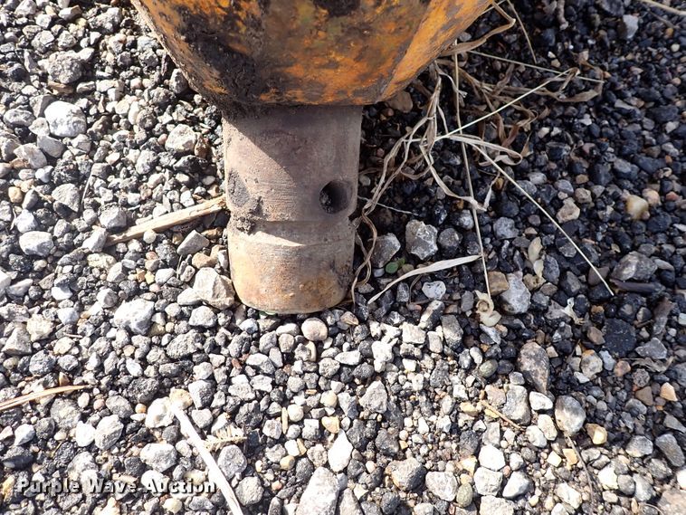 image for item HC9906 Assorted equipment