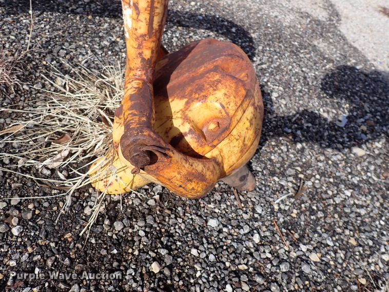 image for item HC9906 Assorted equipment