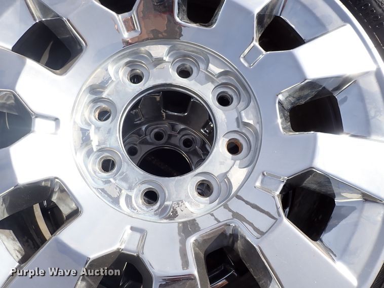 image for item HC9908 (4) GMC Yukon Denali LT265/60R20 tires