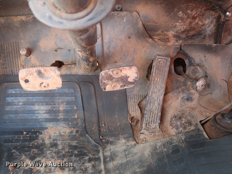 image for item HK9657 1959 Chevrolet Viking 60  winch truck