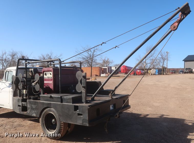 image for item HK9657 1959 Chevrolet Viking 60  winch truck