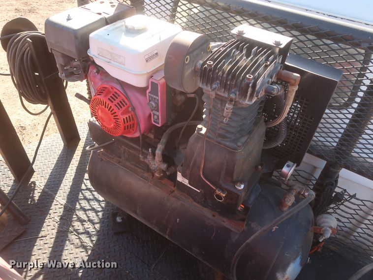 image for item HK9657 1959 Chevrolet Viking 60  winch truck