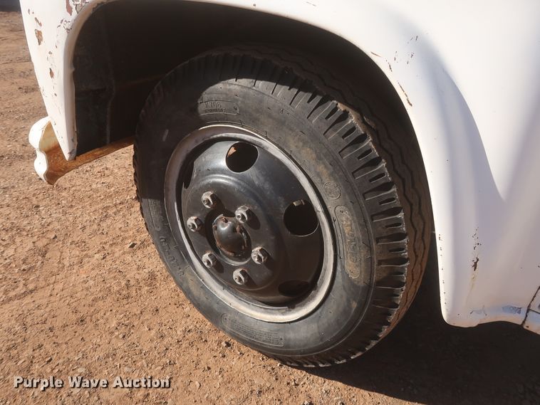 image for item HK9657 1959 Chevrolet Viking 60  winch truck