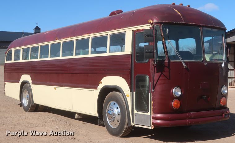 image for item HK9658 1978 Crown Supercoach A-426-11  bus