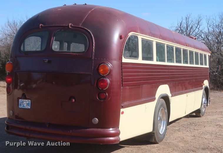 image for item HK9658 1978 Crown Supercoach A-426-11  bus