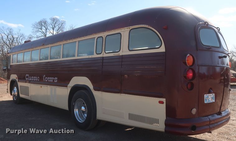 image for item HK9658 1978 Crown Supercoach A-426-11  bus