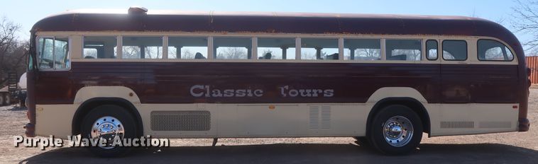 image for item HK9658 1978 Crown Supercoach A-426-11  bus