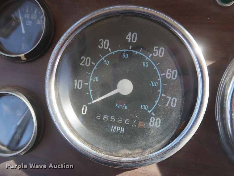 image for item HK9658 1978 Crown Supercoach A-426-11  bus