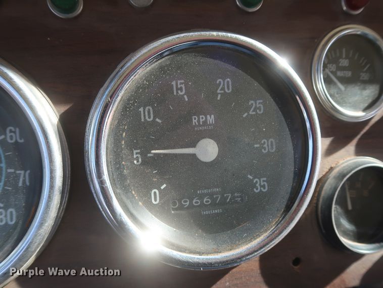 image for item HK9658 1978 Crown Supercoach A-426-11  bus