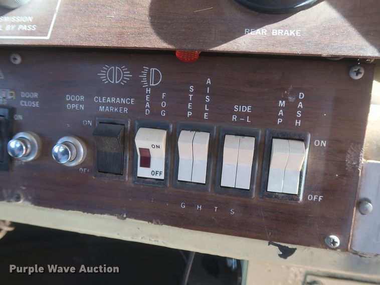 image for item HK9658 1978 Crown Supercoach A-426-11  bus