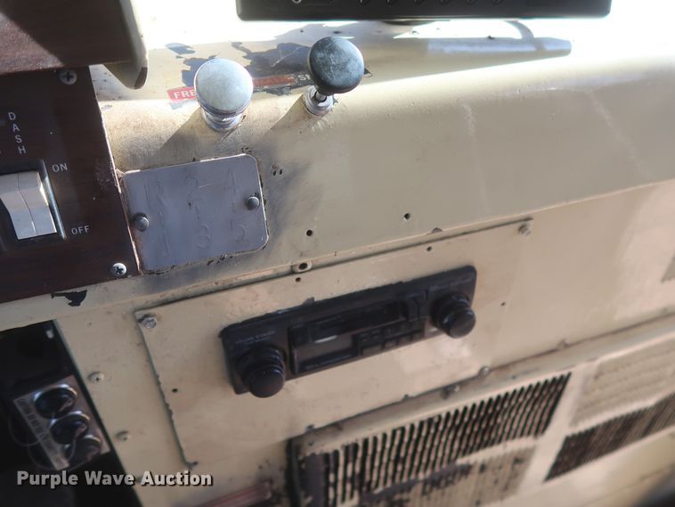 image for item HK9658 1978 Crown Supercoach A-426-11  bus