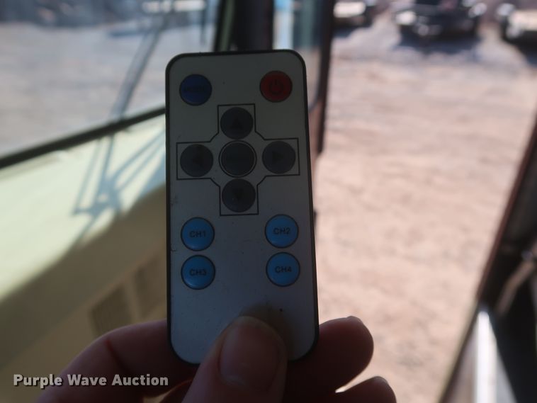 image for item HK9658 1978 Crown Supercoach A-426-11  bus