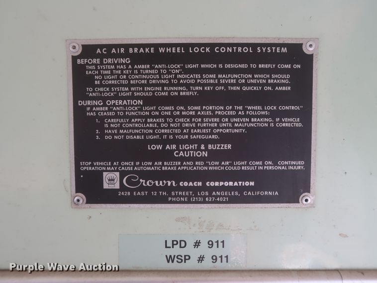 image for item HK9658 1978 Crown Supercoach A-426-11  bus