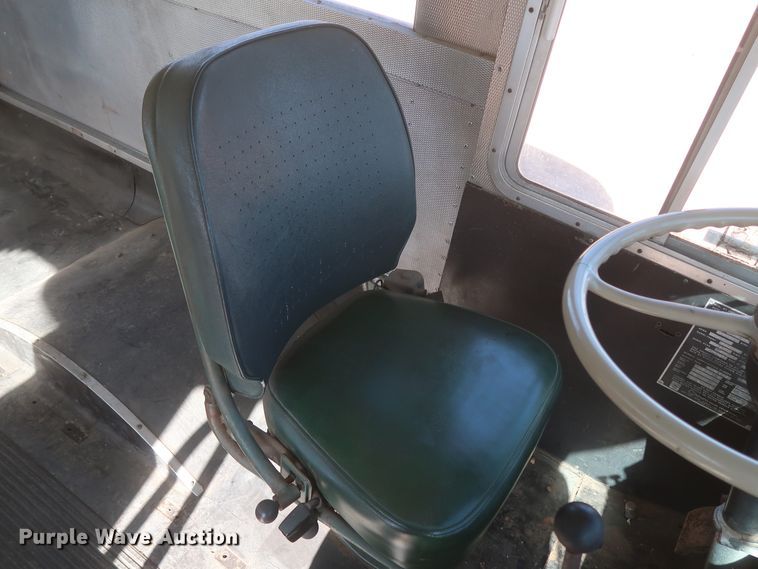 image for item HK9658 1978 Crown Supercoach A-426-11  bus