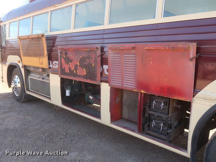 image for item HK9658 1978 Crown Supercoach A-426-11  bus