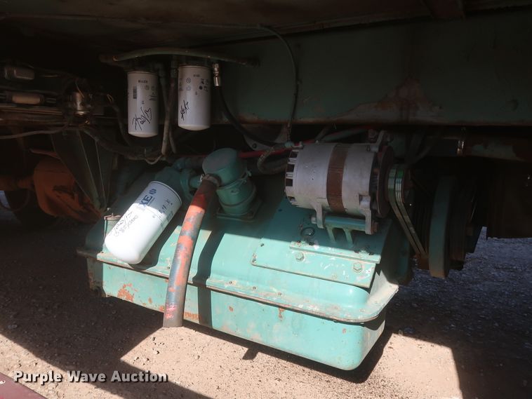 image for item HK9658 1978 Crown Supercoach A-426-11  bus