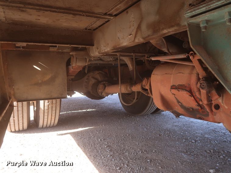 image for item HK9658 1978 Crown Supercoach A-426-11  bus