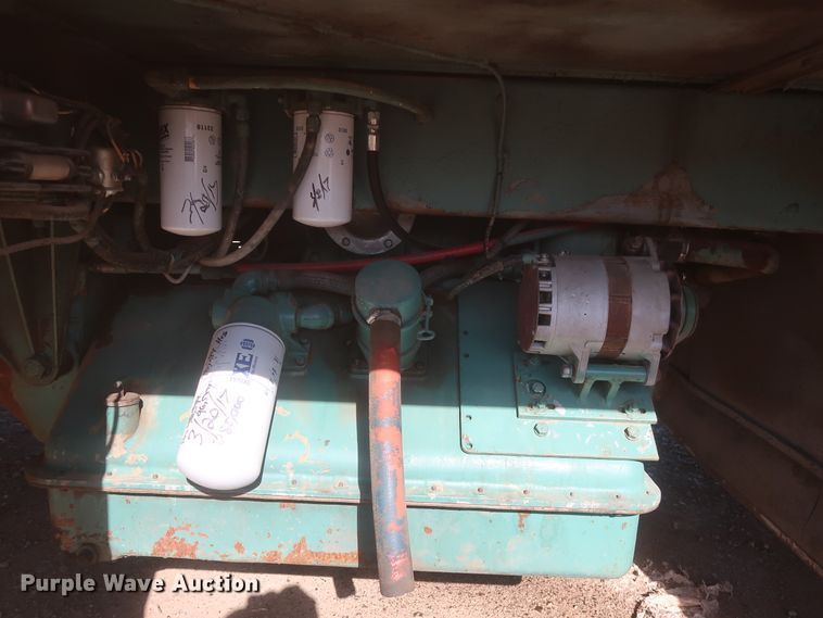 image for item HK9658 1978 Crown Supercoach A-426-11  bus