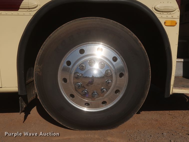 image for item HK9658 1978 Crown Supercoach A-426-11  bus