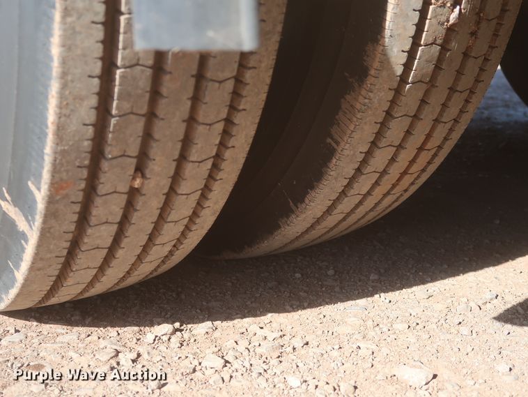 image for item HK9658 1978 Crown Supercoach A-426-11  bus