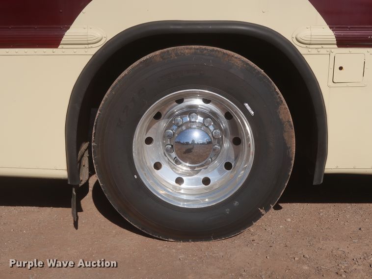 image for item HK9658 1978 Crown Supercoach A-426-11  bus