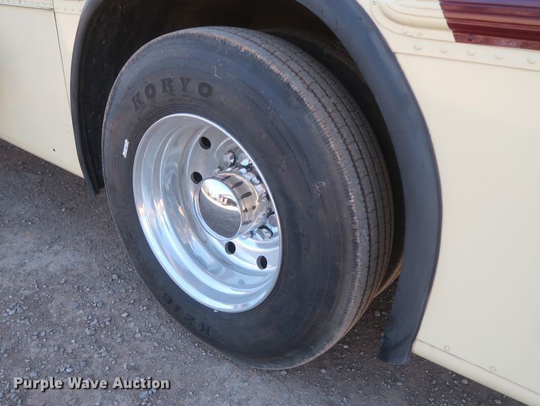 image for item HK9658 1978 Crown Supercoach A-426-11  bus