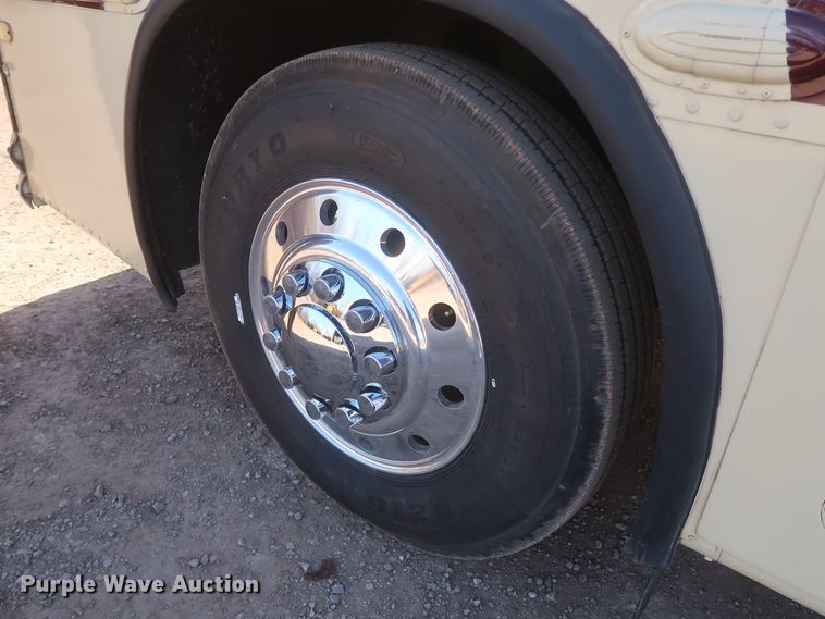 image for item HK9658 1978 Crown Supercoach A-426-11  bus