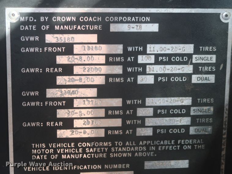 image for item HK9658 1978 Crown Supercoach A-426-11  bus