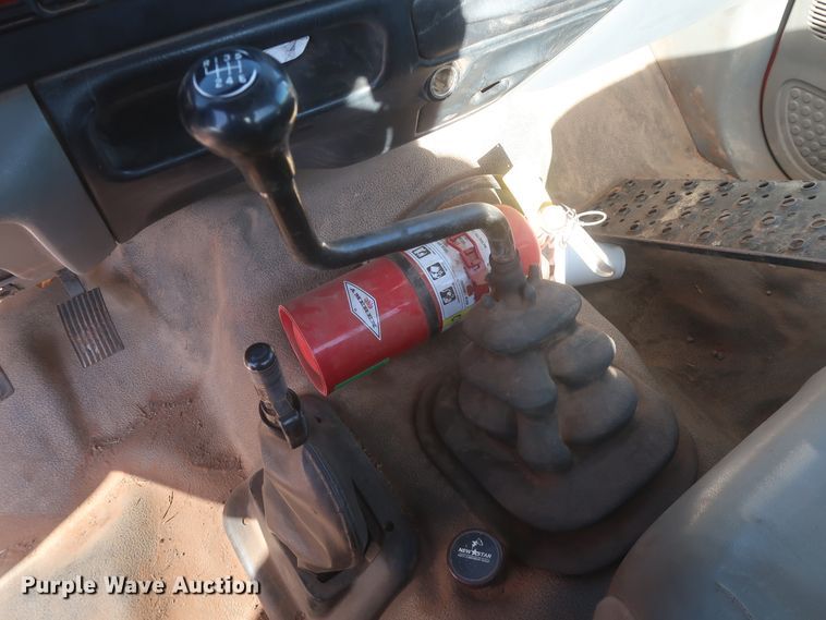 image for item HK9679 2004 Ford F650 Super Duty XL  truck cab and chassis