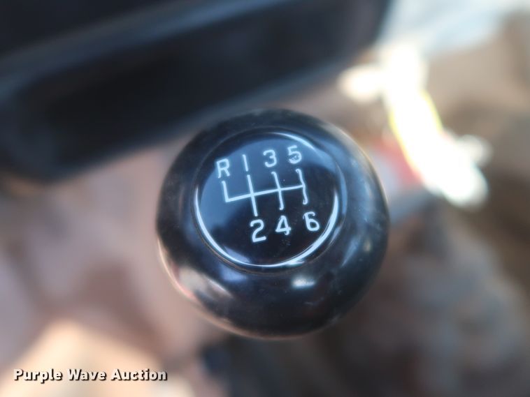 image for item HK9679 2004 Ford F650 Super Duty XL  truck cab and chassis