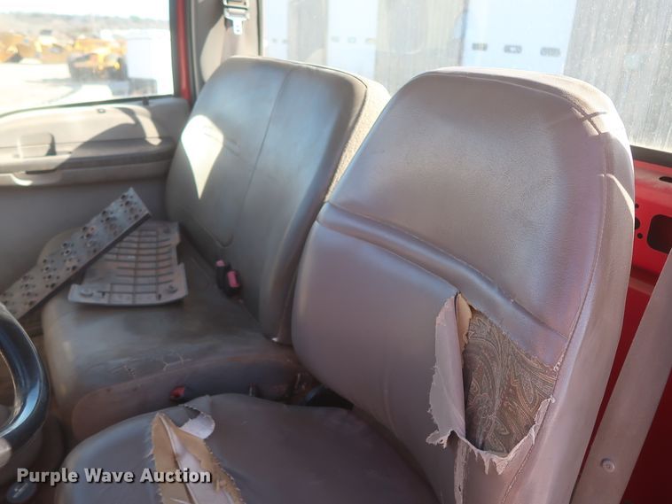 image for item HK9679 2004 Ford F650 Super Duty XL  truck cab and chassis