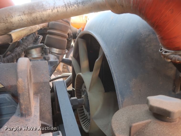 image for item HK9679 2004 Ford F650 Super Duty XL  truck cab and chassis