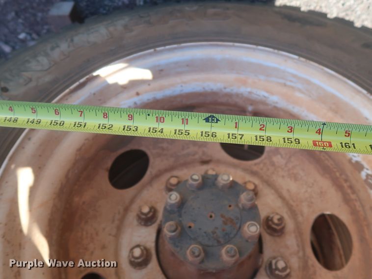 image for item HK9679 2004 Ford F650 Super Duty XL  truck cab and chassis