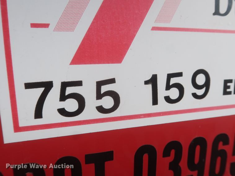 image for item HK9679 2004 Ford F650 Super Duty XL  truck cab and chassis