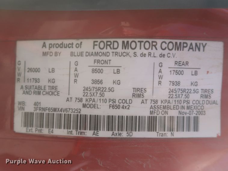 image for item HK9679 2004 Ford F650 Super Duty XL  truck cab and chassis